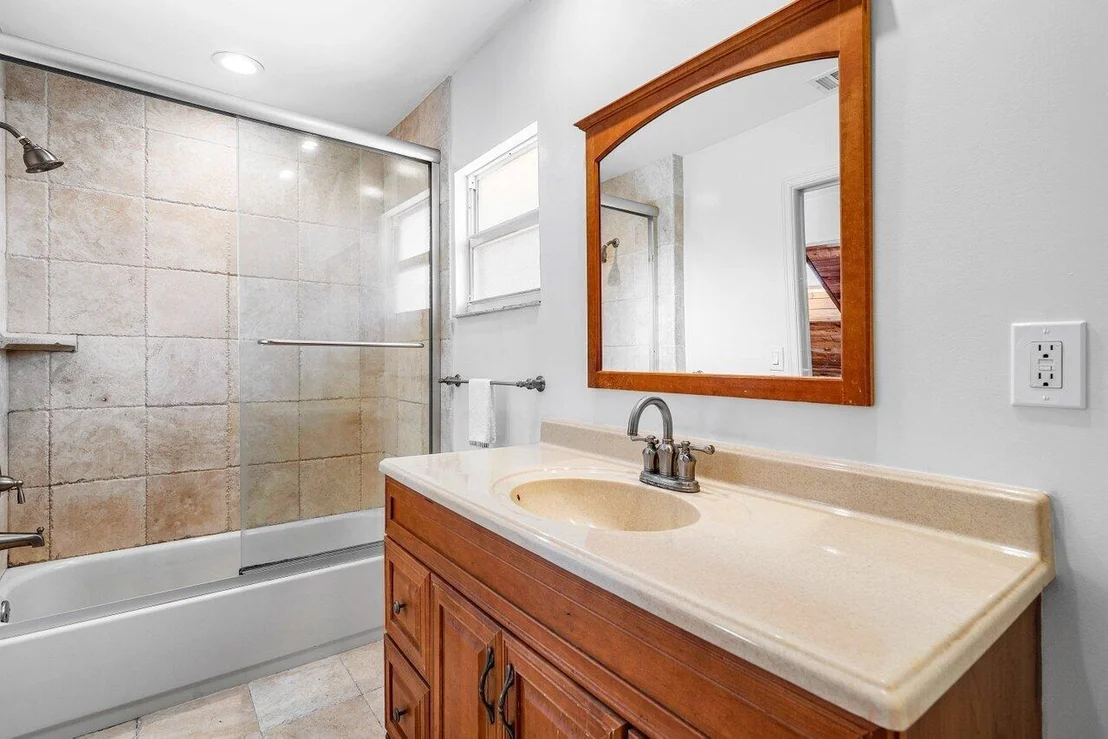 Photo of 2732 Northside Drive