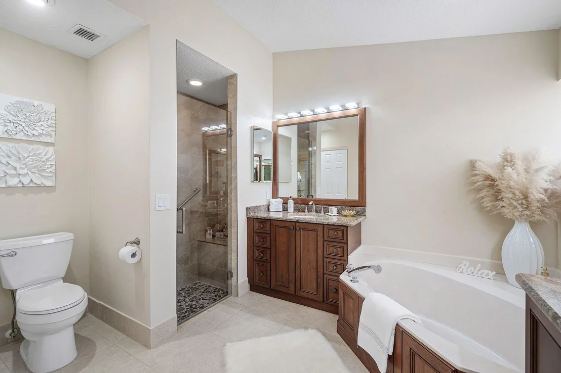 Photo of 6600 Sherbrook Drive