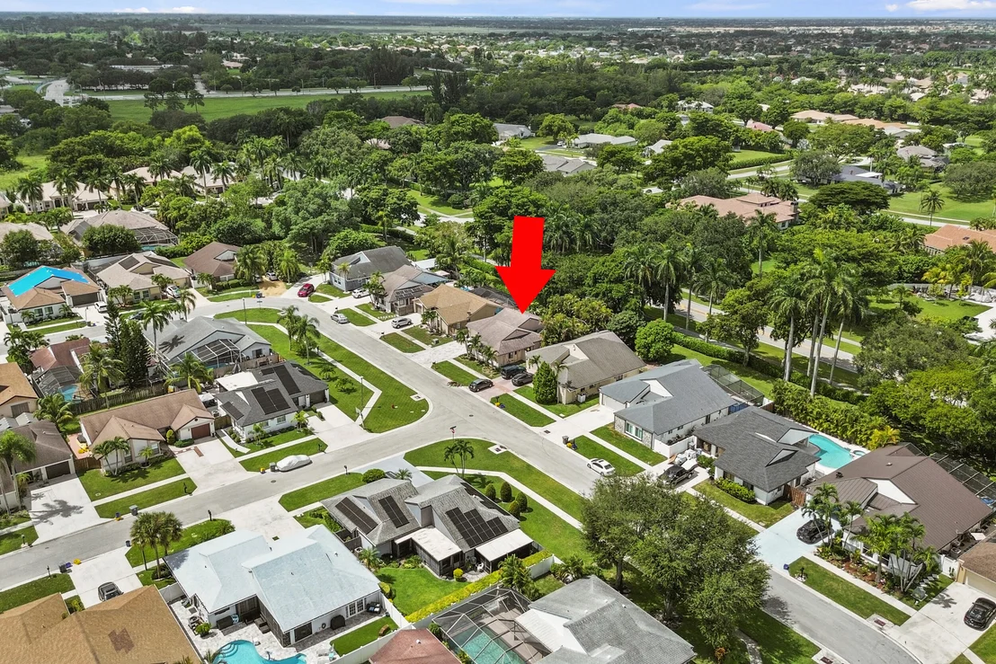 Photo of 21665 Sutters Lane