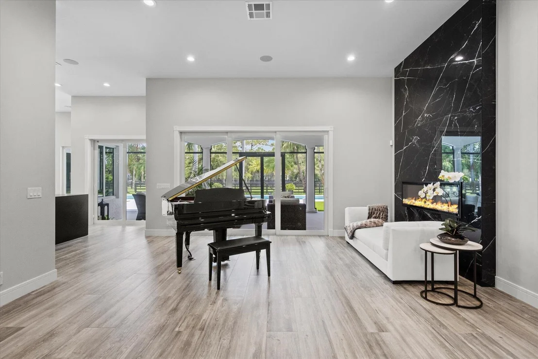 Photo of 14922 Paddock Drive