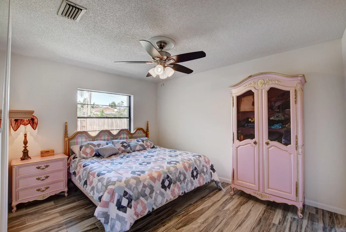 Photo of 3740 Brooklyn Lane
