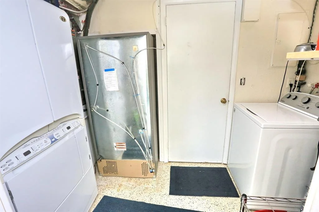 Photo of 2622 Acklins Road