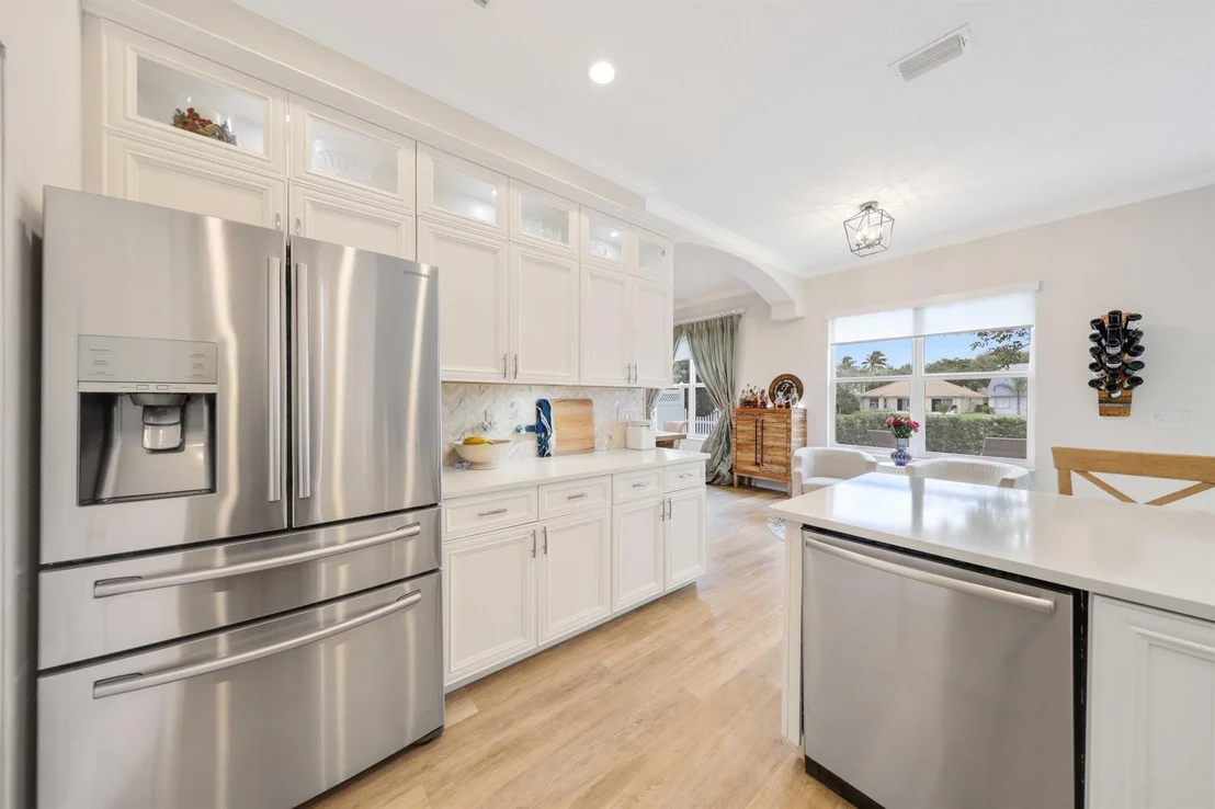 Photo of 560 Anchor Point