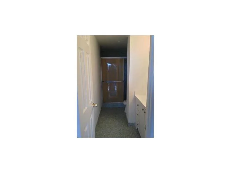 Photo of Unit 100B at 4400 Hillcrest Drive
