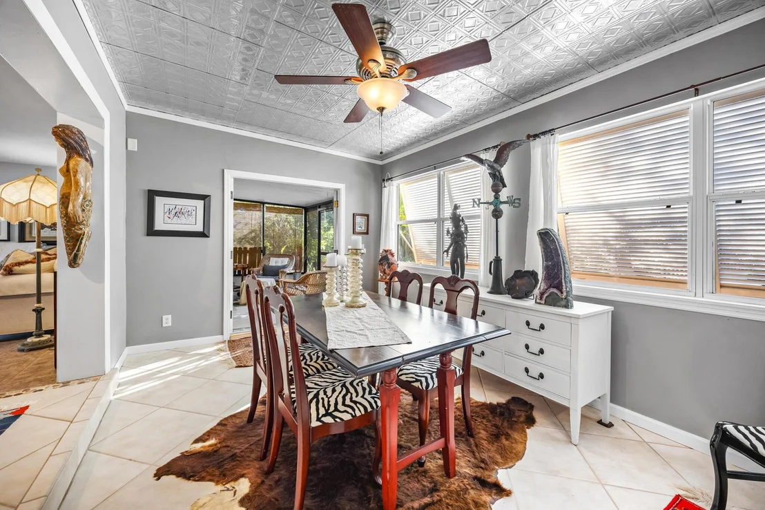 Photo of 1107 Pinetree Drive