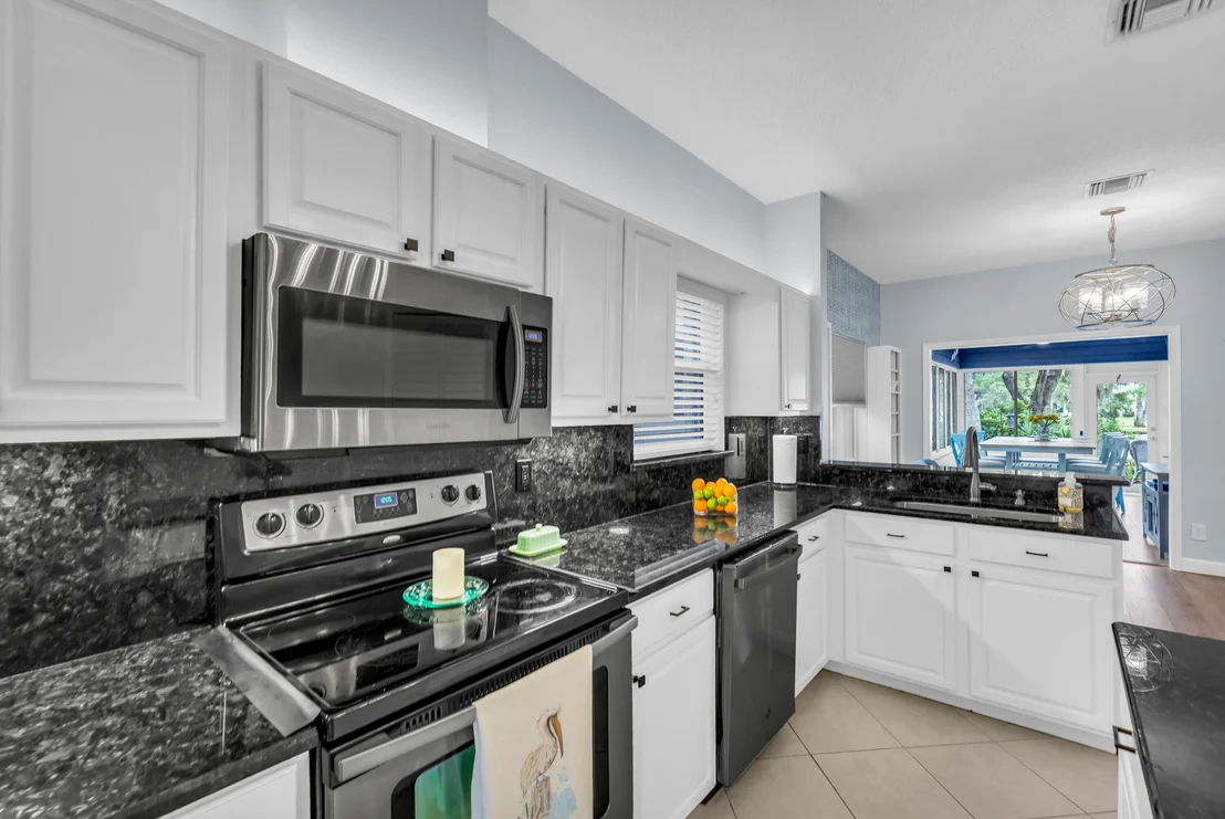 Photo of 401 Tamarind Place