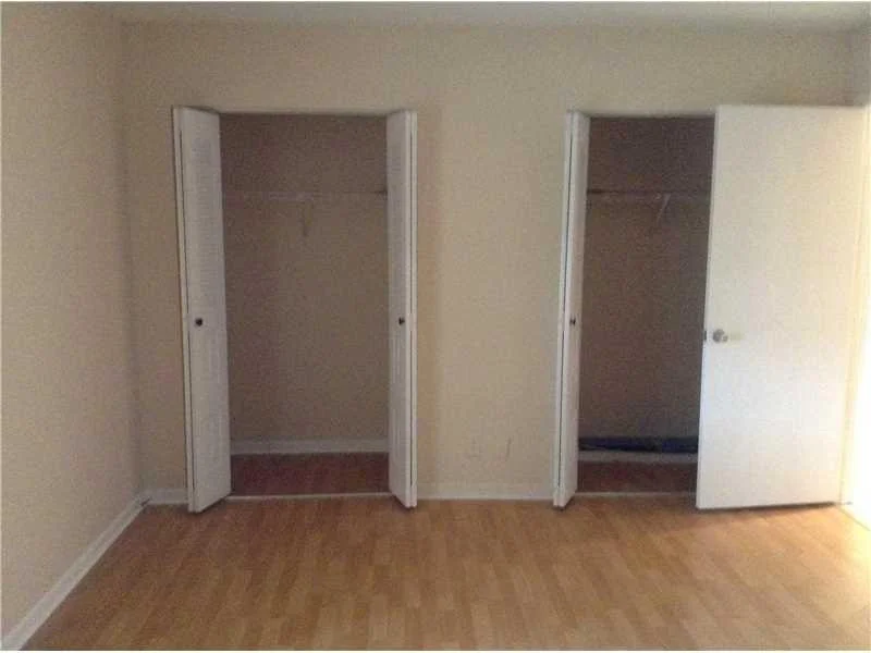 Photo of Unit F1 at 1901 Bermuda Circle