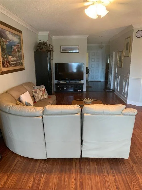 Photo of 10854 Fillmore Drive