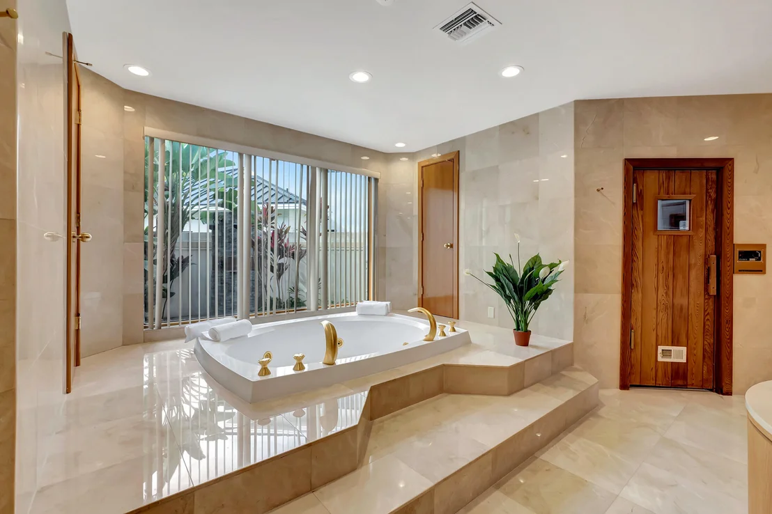 Photo of 7555 Mandarin Drive