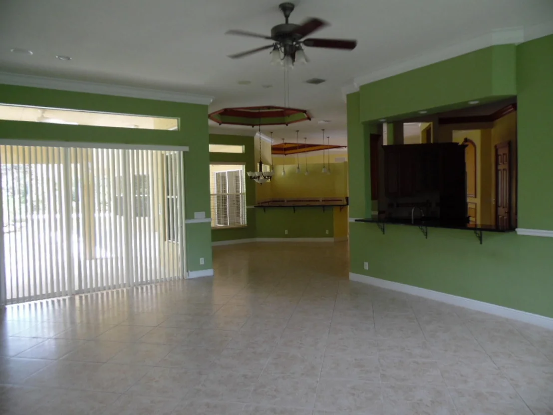 Photo of 6725 Apache Boulevard
