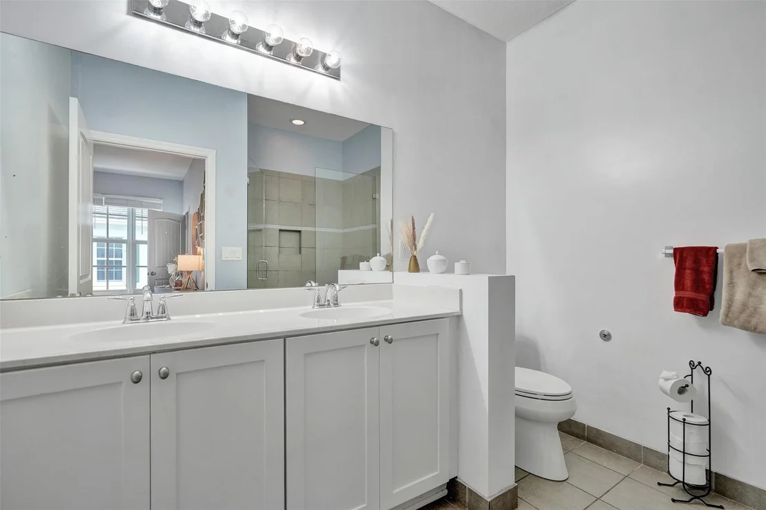 Photo of Unit 708 at 708 SW 1st Drive