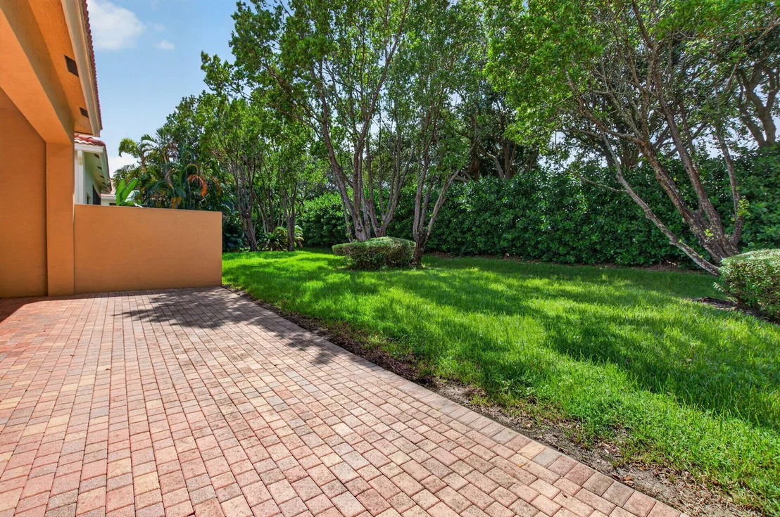 Photo of 9732 Isles Cay Drive