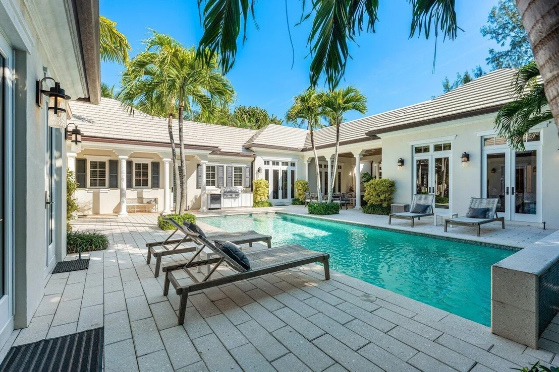 Photo of 3424 N Ocean Boulevard