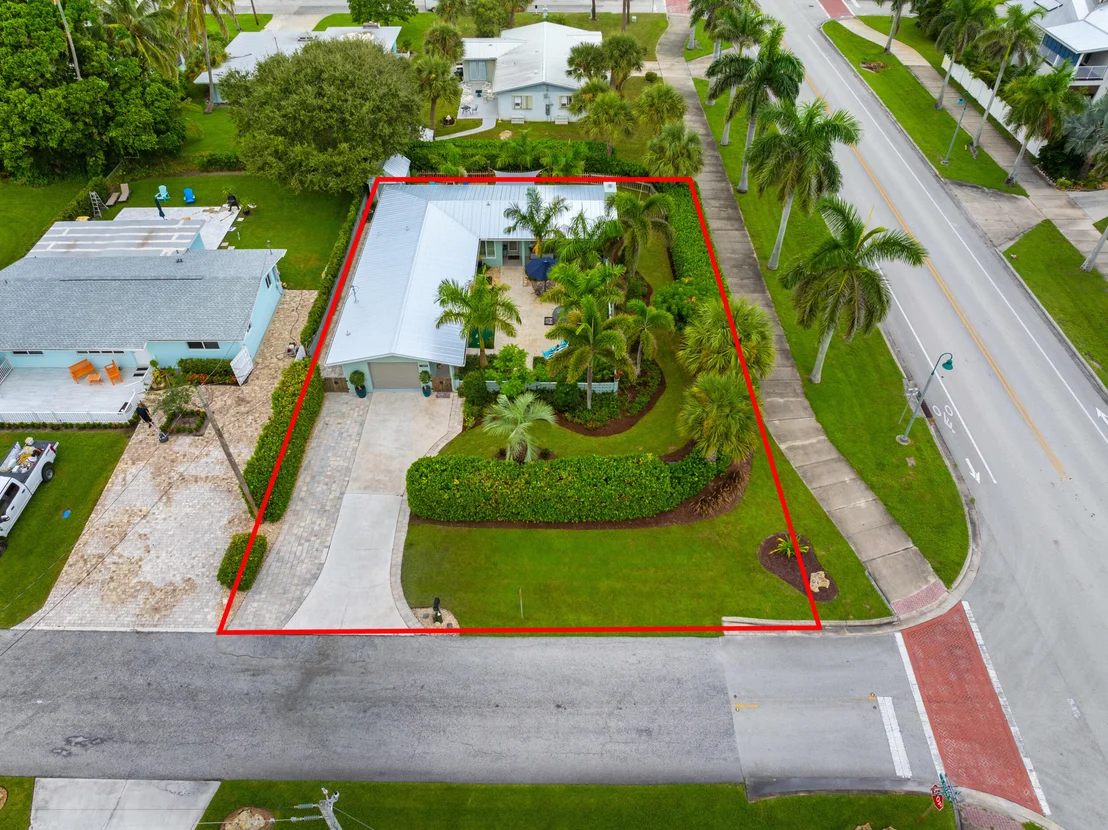 Photo of 1920 Jacaranda Drive