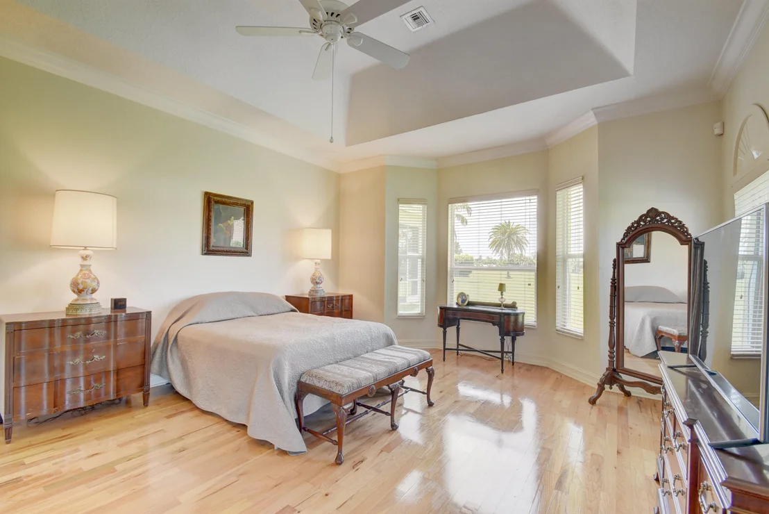 Photo of 137 Turnberry Drive