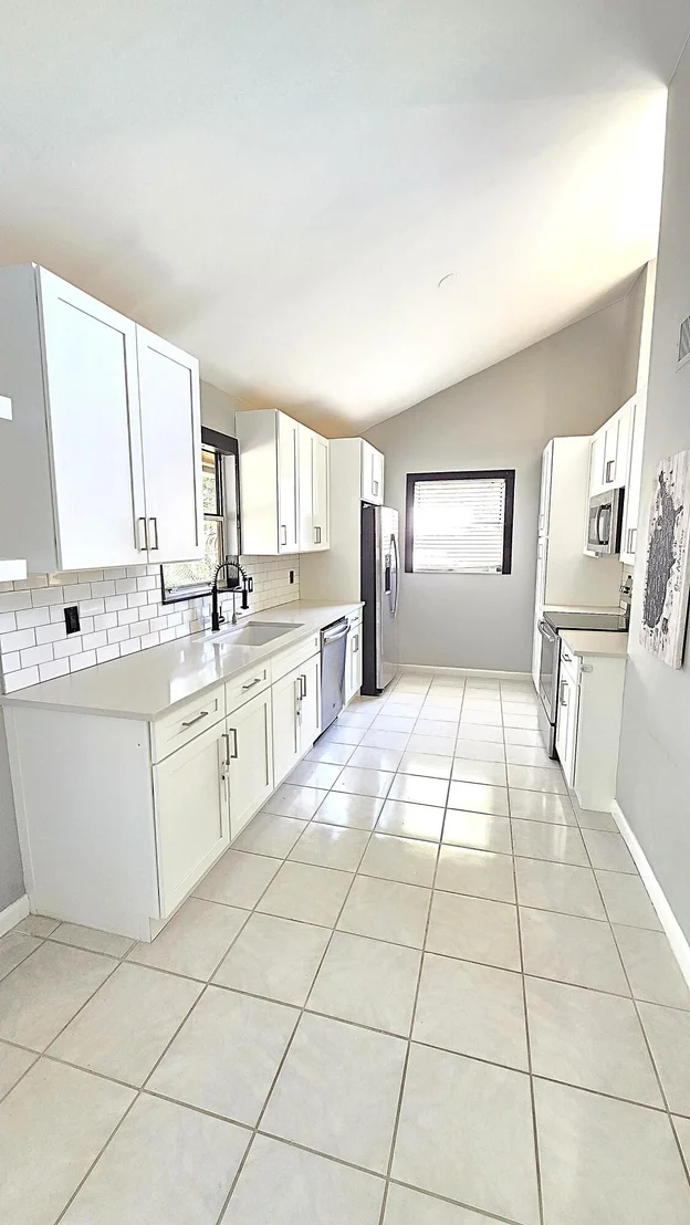 Photo of 82 Maplecrest Circle