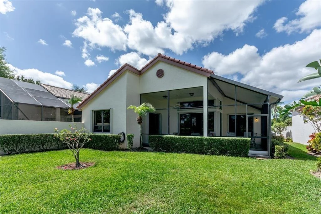 Photo of 10176 Lexington Circle N