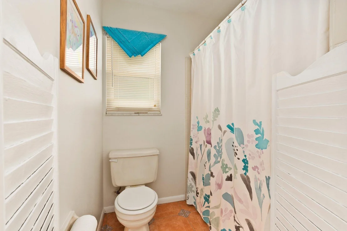 Photo of 5201 Seagrape Drive