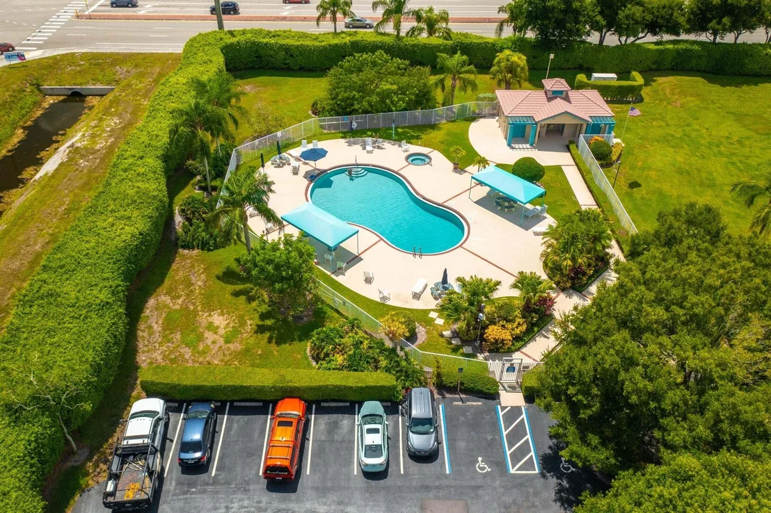 Photo of 10827 Madison Drive