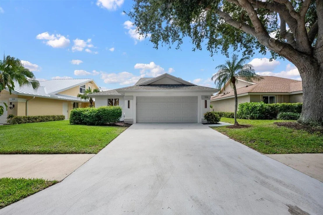 Photo of 126 Cape Pointe Circle