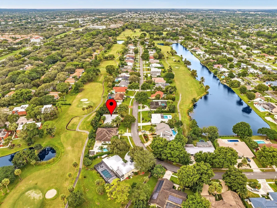 Photo of 3204 Lakeview Drive
