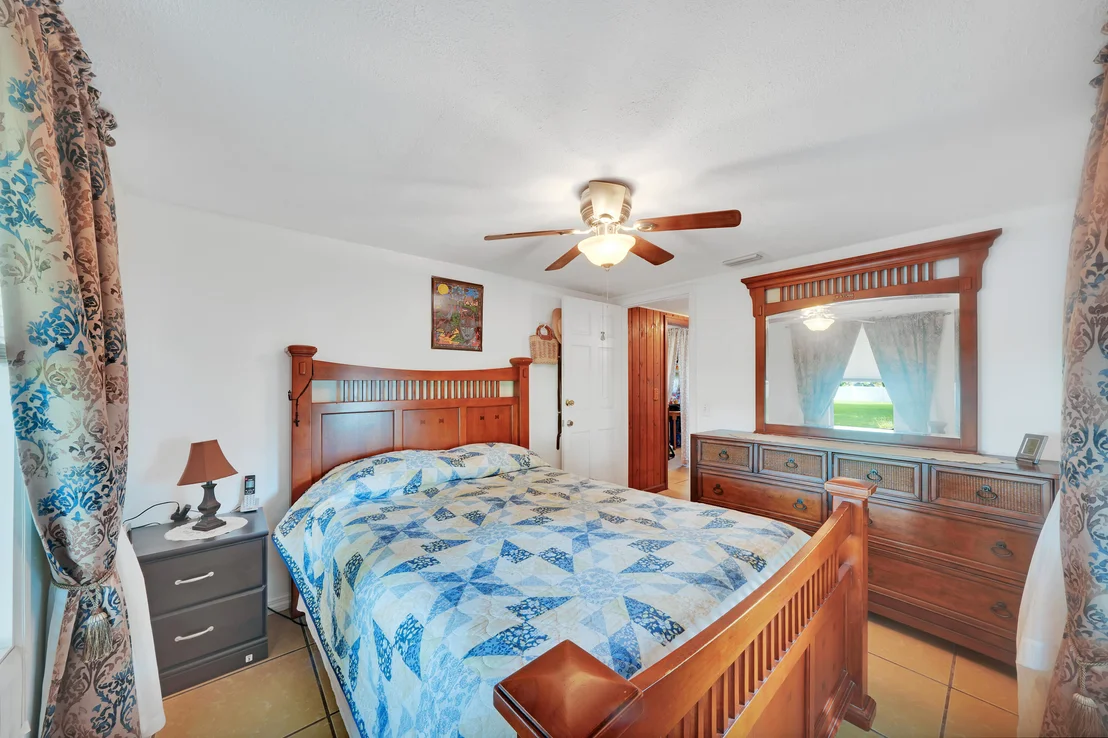 Photo of 5271 Wallis Road