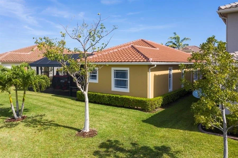 Photo of 10380 Peninsula Place