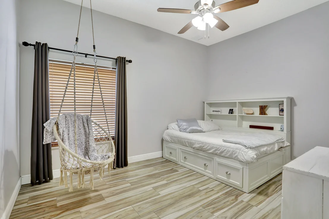 Photo of 5648 NW 100th Way