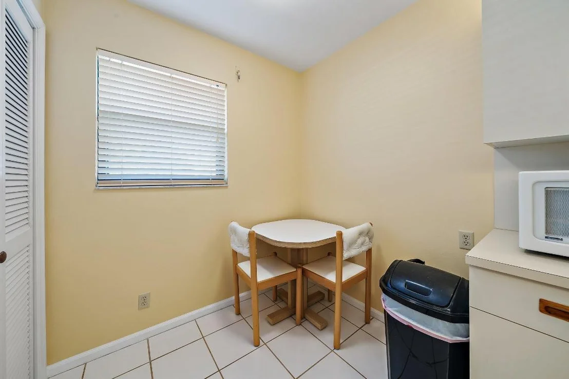 Photo of Unit 203C at 300 N Highway A1a