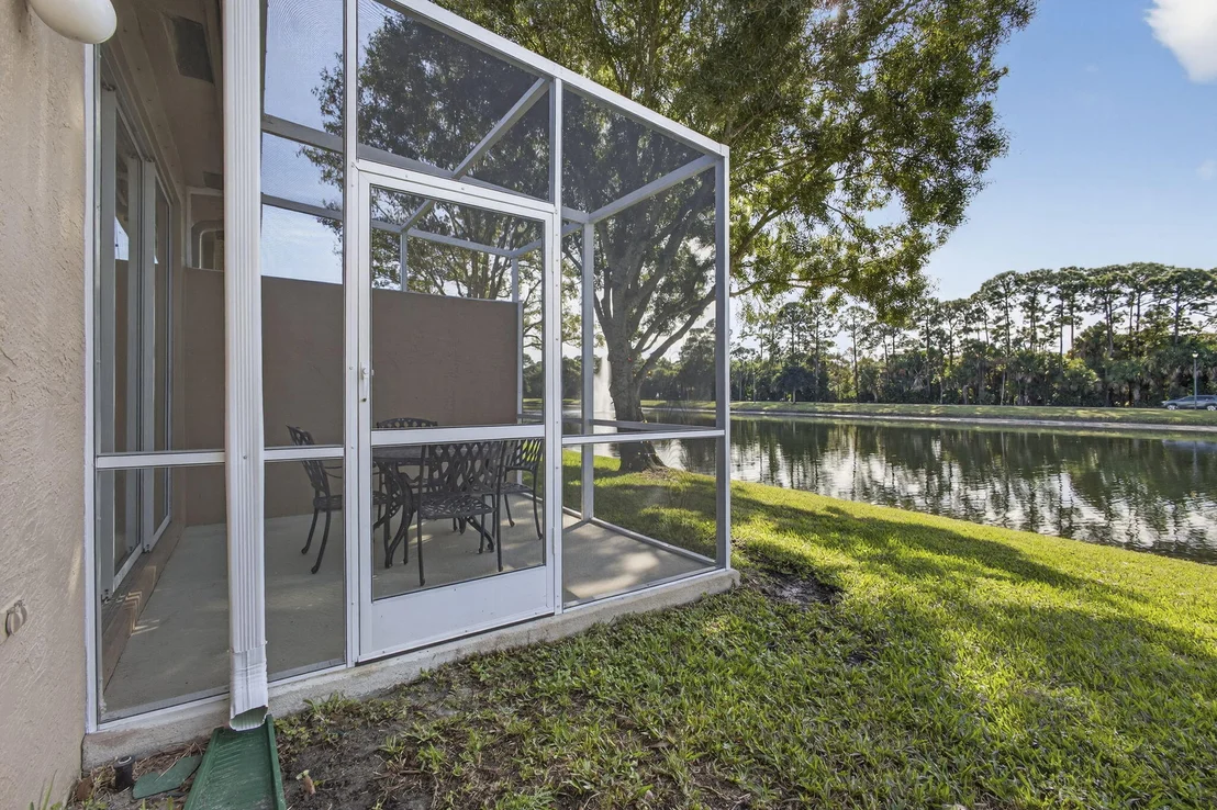 Photo of 8638 Lineyard Cay