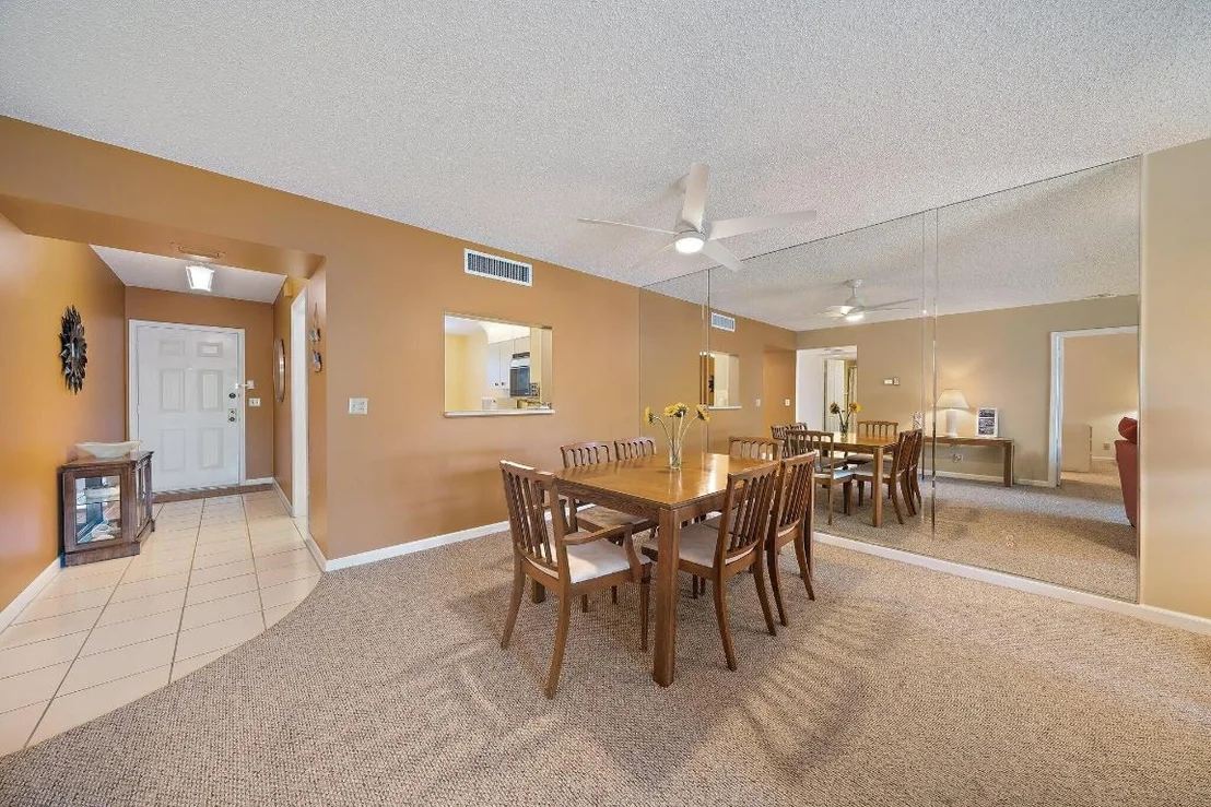 Photo of Unit 203C at 300 N Highway A1a
