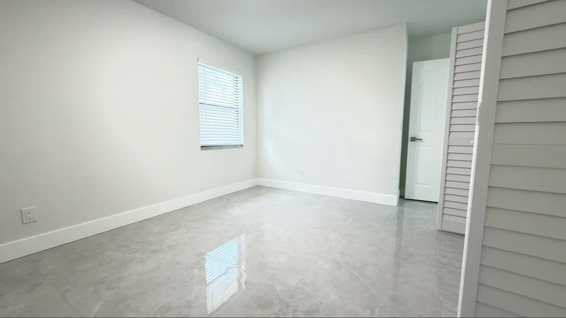 Photo of 712 E Boulevard Chatelaine
