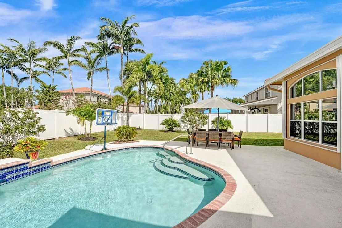 Photo of 6127 Indian Forest Circle