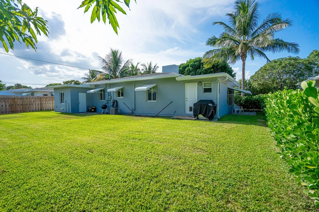 Photo of 312 Gulfstream Boulevard