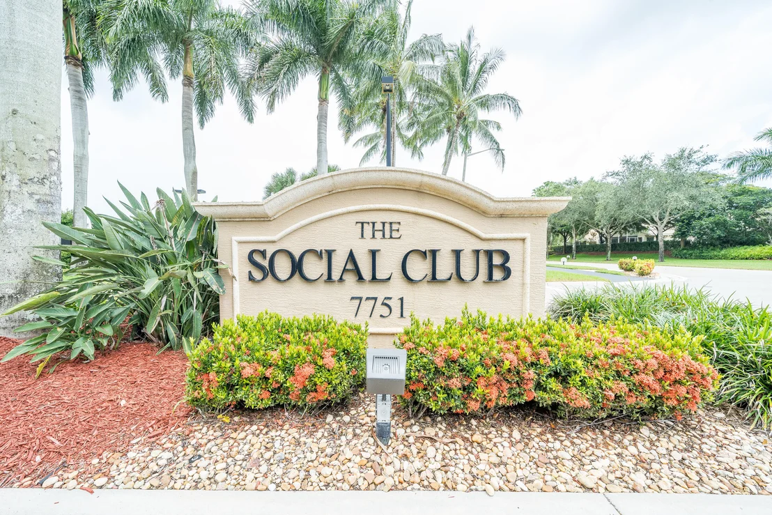 Photo of 9841 Casa Mar Drive