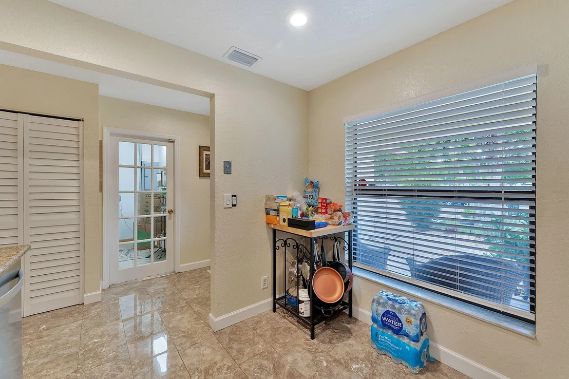 Photo of 249 SW 9th Circle