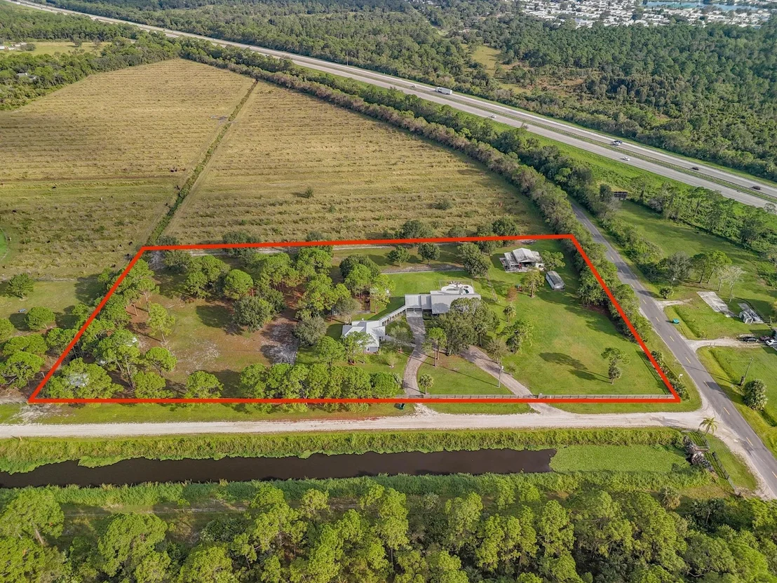 Photo of 651 N Ffa Road