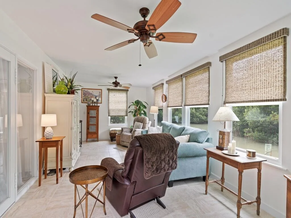 Photo of 285 Live Oak Drive