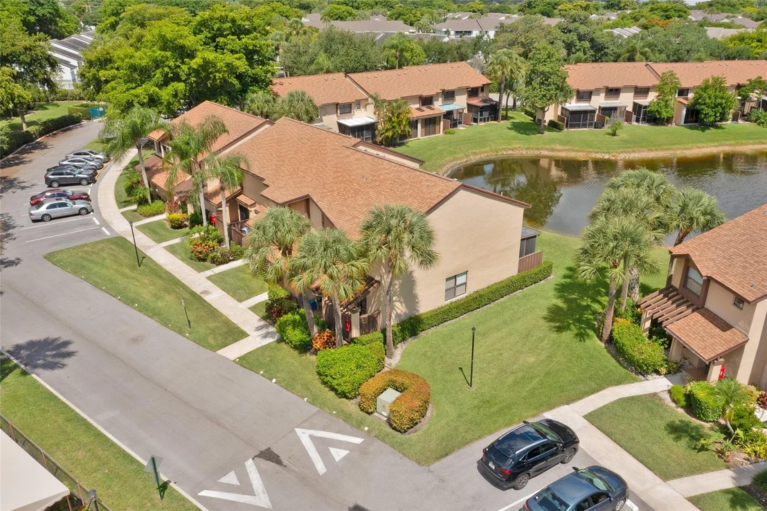 Photo of Unit E at 3966 Cocoplum Circle