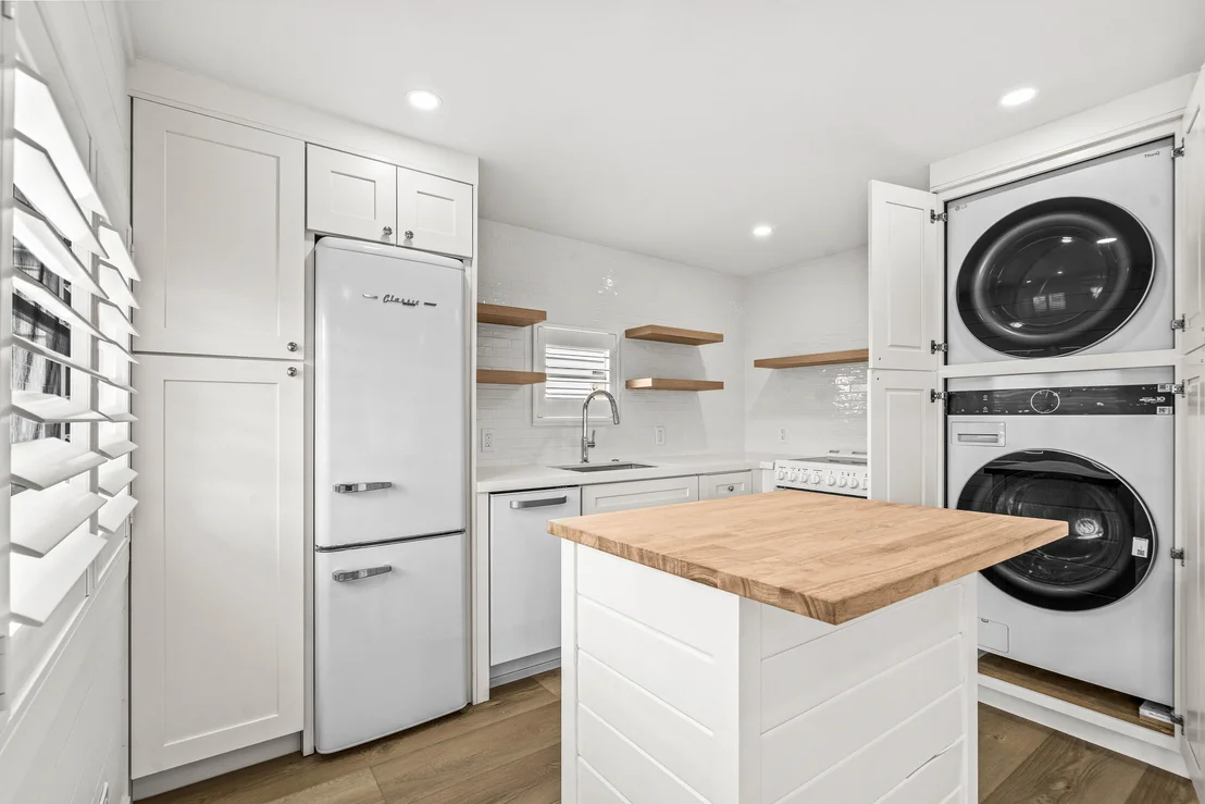 Photo of Unit K at 20 Juniper Drive