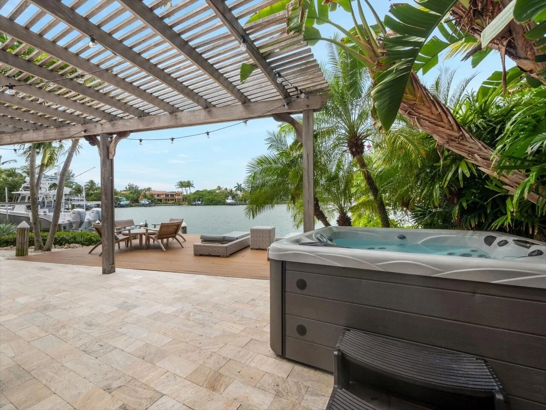 Photo of 118 Lands End Way