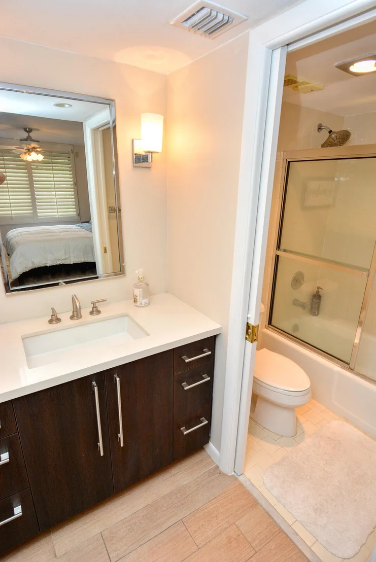 Photo of 318 NE Golfview Circle
