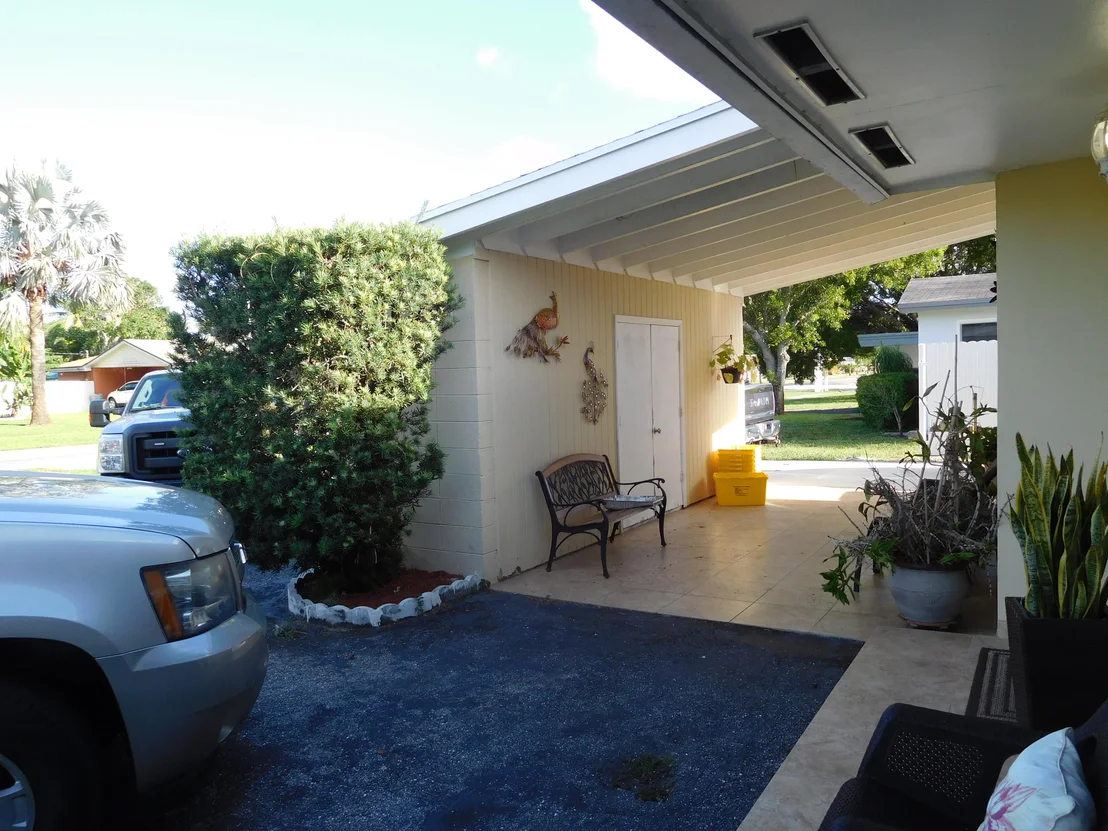 Photo of 349 Henthorne Drive