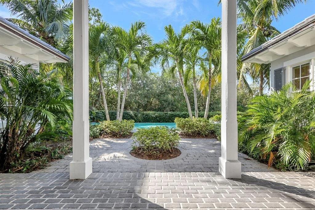 Photo of 551 White Pelican Circle