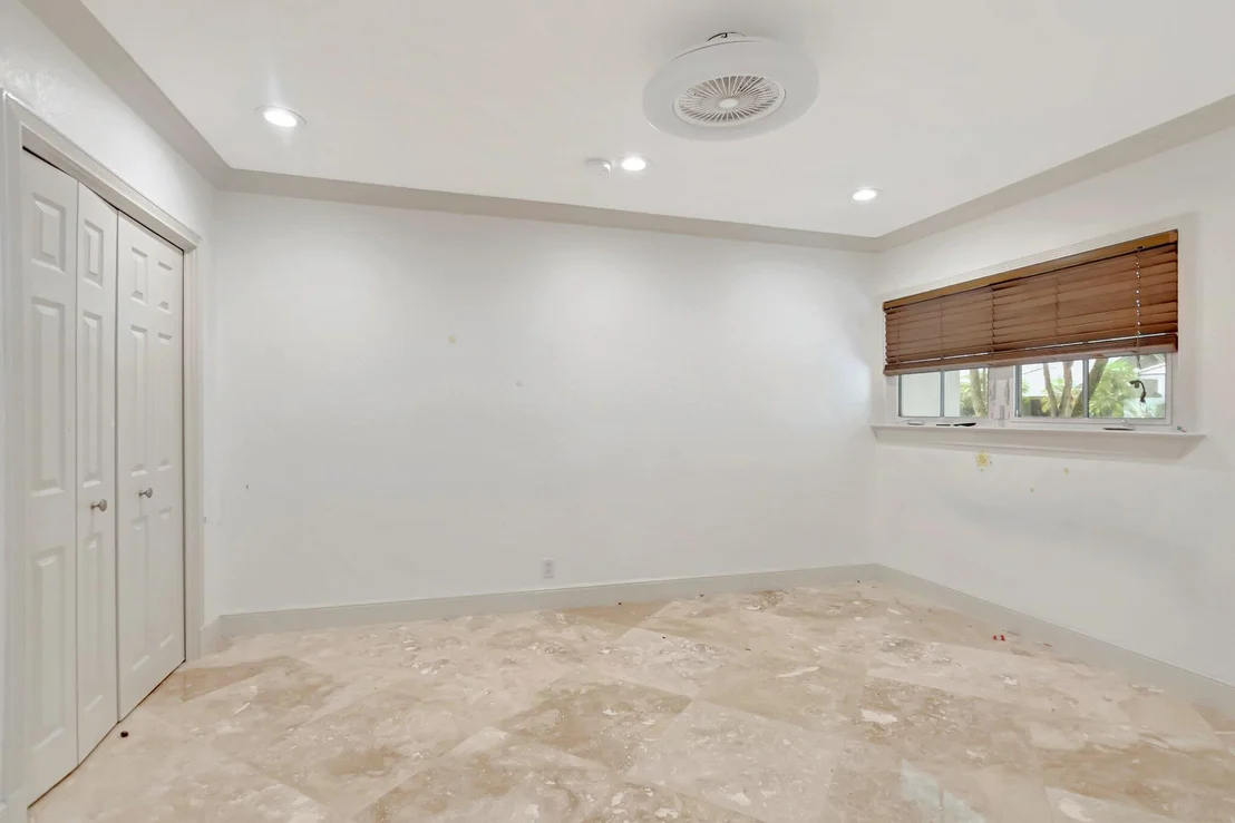 Photo of 930 N Parkside Cir Circle N
