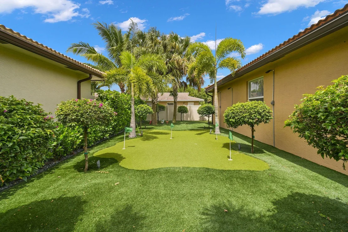 Photo of 7139 Limestone Cay Road