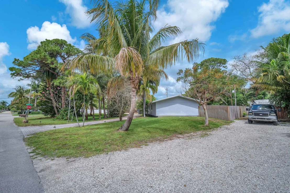 Photo of 5227 Buchanan Road