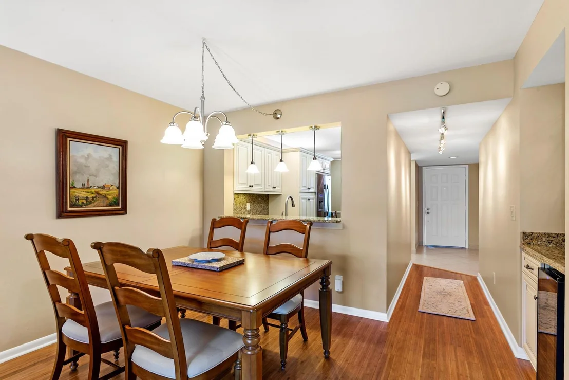 Photo of Unit E at 201 Pinecrest Circle