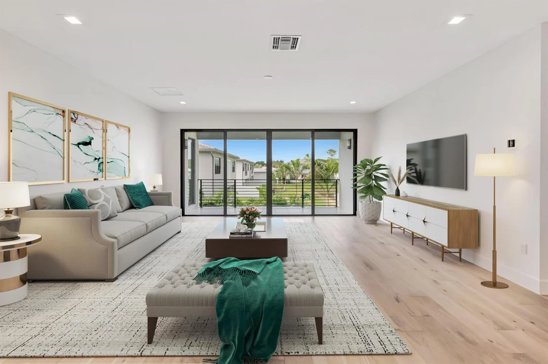 Photo of 9436 Riverside Park Drive