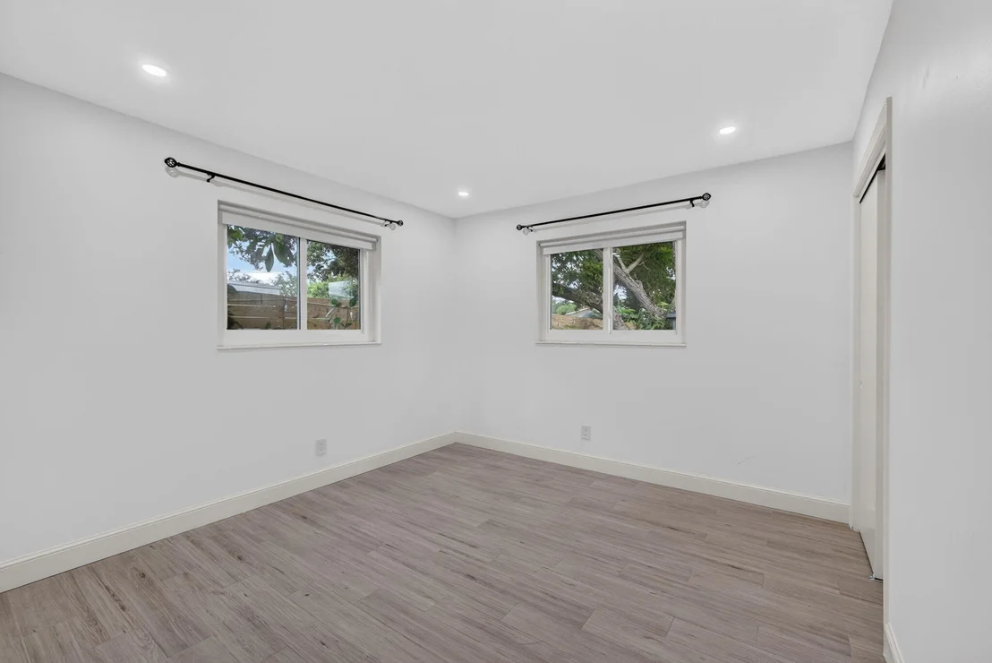 Photo of 502 Circle E